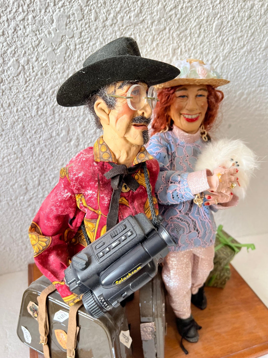Hungarian Israeli Tourists Diorama Folk Art Doll Judaica Sculpture Magda Watts